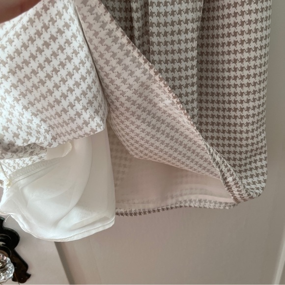 H&M Herringbone Print Shift Dress with Optional Tie Waist - Picture 8 of 12